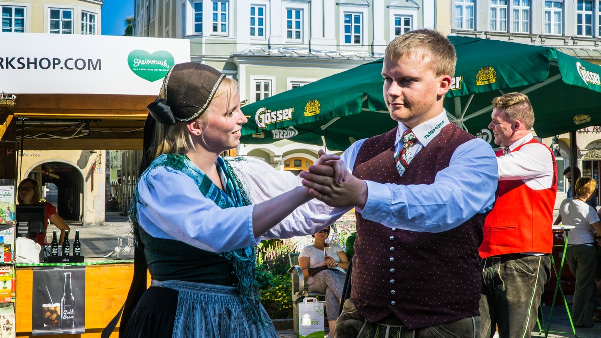 O Fotomagazin / Steirisch Herbstln in Linz 2016